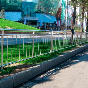 Ограждения пешеходные из нержавеющей стали